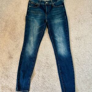 Lucky brand women’s Dark Blue mid rise  Skinny Jeans 6